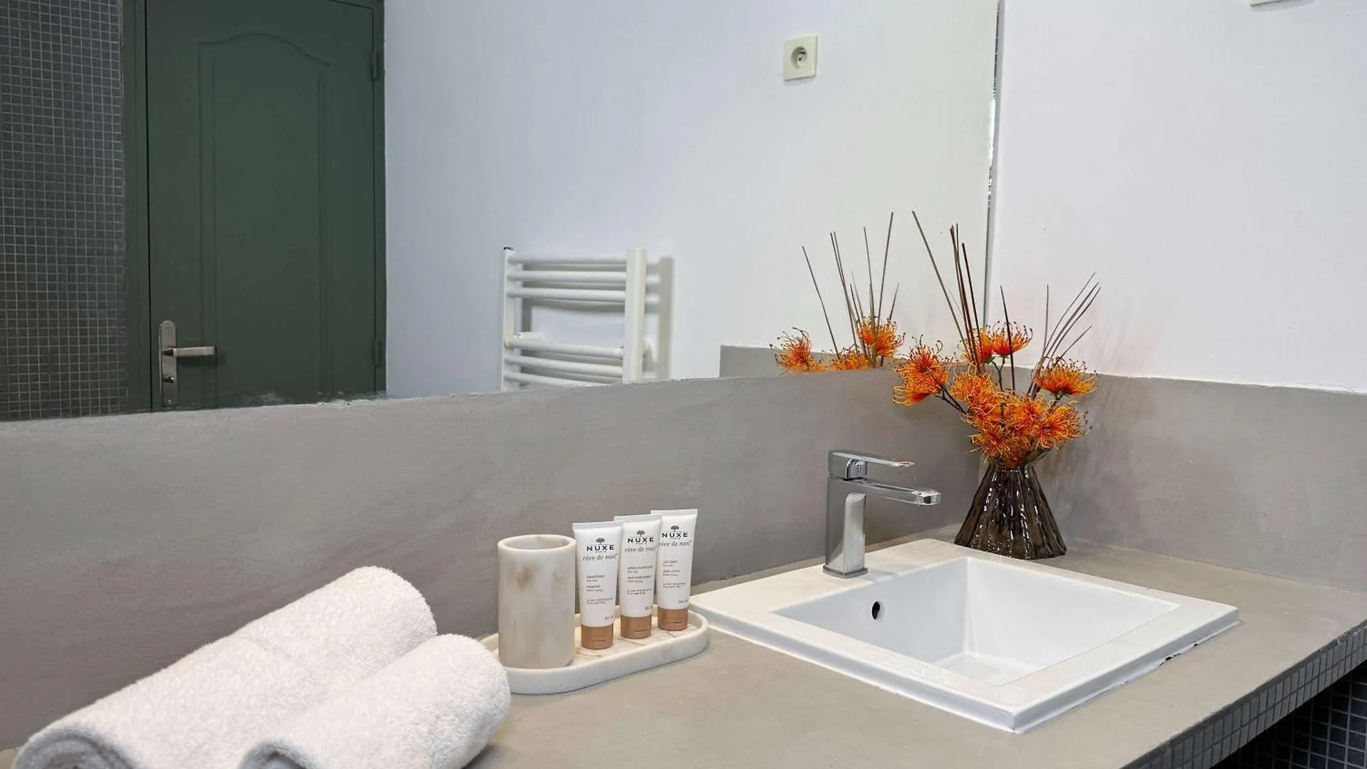 Unique Authentic Apartment In Le Marais Paris France