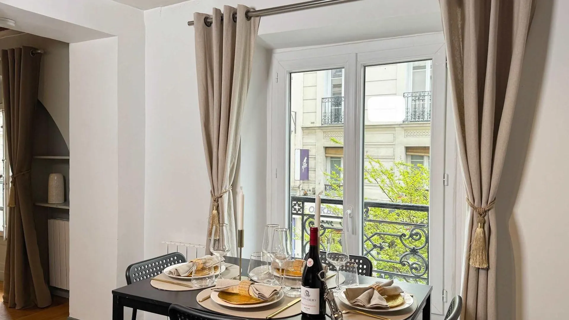 Unique Authentic Apartment In Le Marais Paris France