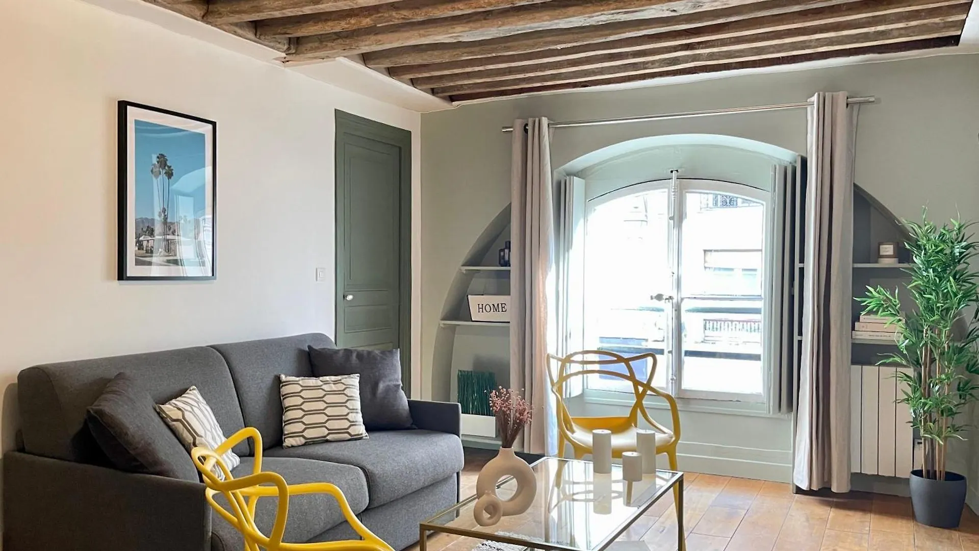 Unique Authentic Apartment In Le Marais パリ